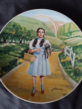 2 Collector Bradford Plates from Wizard of Oz series Dorothy and the scarecrow