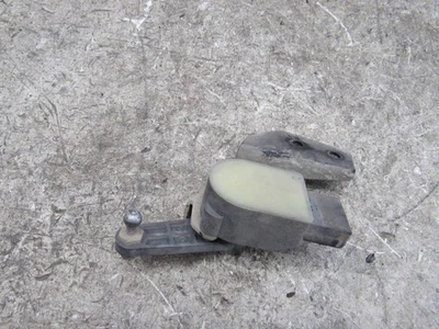 2011 Hyundai Equus left driver front air ride suspension height level sensor OEM — 第 1/4 张图片