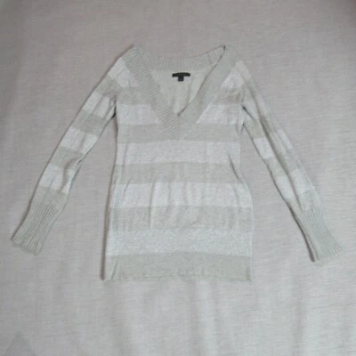 Suéter Express Para Mujer M Gris Plateado Rayas Cuello en V Manga Larga Elastizado Informal Foto 1 de 4