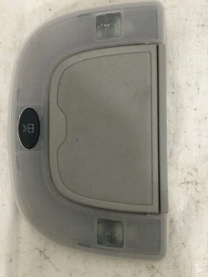 2004 梅赛德斯奔驰 S430 右后车顶灯 原始设备制造商 — 第 1/4 张图片