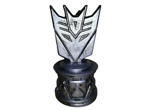 Silver Emblem Pawn Chess Piece Decepticon '06 Hasbro Transformers Plastic 2 3/4" - Picture 1 of 7