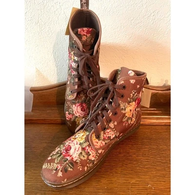 Dr Marten Woman's Boots Size 8 Brown Floral Canvas Shoreditch Airware Lace Up - Image 1 of 4