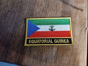 Parche bordado amarillo bandera nacional con nombre de país hierro 2" x 3" S1E - Imagen 1 de 2