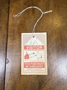 Vintage John Hopkins Hospital 1987 Visitors Day Pass - Picture 1 of 4