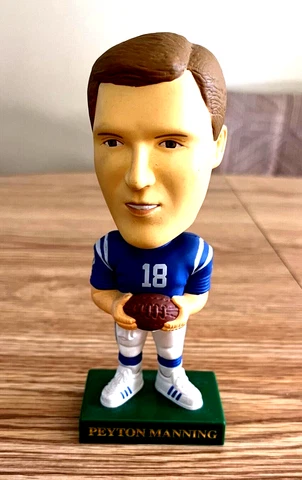 VINTAGE INDIANAPOLIS COLTS PEYTON MANNING BOBBLE HEAD - MINT! Cover