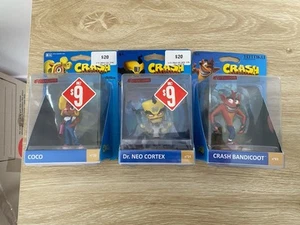 Totaku CRASH BANDICOOT BUNDLE - GOLD CRASH, CRASH, CCOCO & Dr CORTEX - Picture 1 of 9