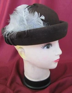 1930s ANTIQUE LADIES FASHION WOMENS FELT HAT - Picture 1 of 9