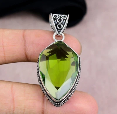 Peridot Gemstone Pendant 925 Sterling Silver Handmade Pendant Jewelry Party Gift - Image 1 of 4