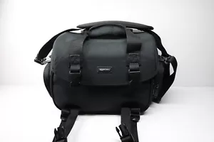 Bolsa grande para gadgets para cámara réflex digital Amazon Basics, negra con interior gris - Imagen 1 de 5