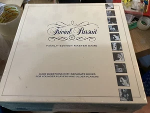 Trivial Pursuit Family Edition Master Game 1998 Factory Sealed - Picture 1 of 2