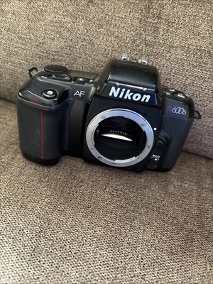 Nikon N6006 AF Auto Focus 35mm SLR Film Camera Body - Image 1 of 4