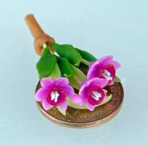 Casa delle Bambole Luce E Rosa Scuro Orchidea Scala 1:12 Fiore Giardino 32s Tumdee - Foto 1 di 6