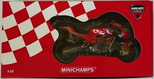 Minichamps 1/12 Ducati Desmosedici Ducati MotoGP Team - Troy Bayliss MotoGP 2004 - Picture 1 of 4