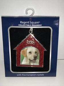 regent square ornament 2022 - Hundehütte - rot - Bild 1 von 2