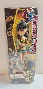 2015 MONSTER HIGH GLOOM BEACH CLEO DE NILE NEW - Picture 1 of 3