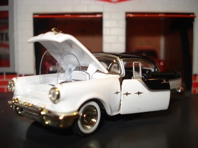 1955 PONTIAC CHIEFTON LIMITED EDITION 1/64 M2 1950'S CRUISER M2 COOL - Image 1 of 4