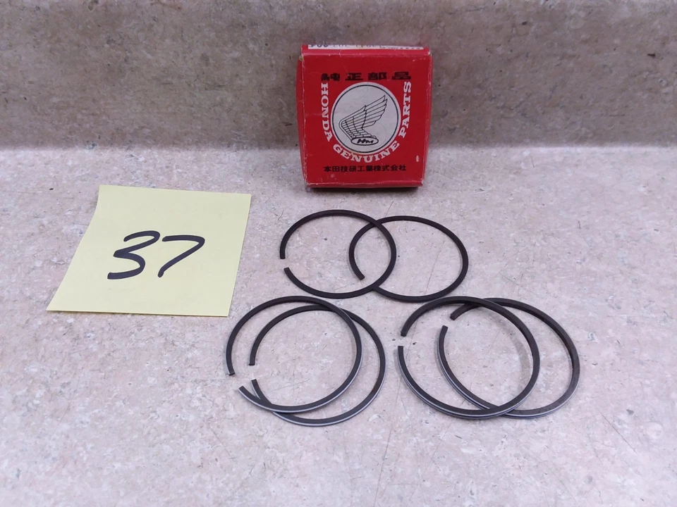 Honda CA175 CL175 K3 Oversize Piston Ring Set +0.75mm 1969-1970 NOS #37 ANX-B241 - Изображение 1 из 3