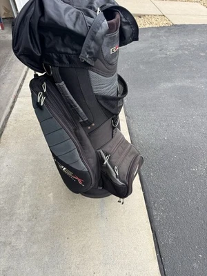 AREX Ogio Performance golf bag/Black - Gray NICE BAG w rain cover - Image 1 of 4