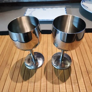 Confezione da 2 bicchieri da vino acciaio inox a stelo argento - Foto 1 di 5