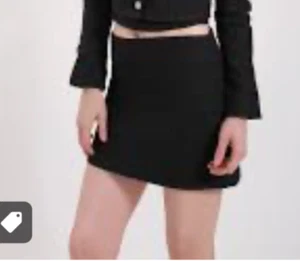 NUEVO CON ETIQUETAS Banana Republic Negro Tweed Boucle Clásico Mini Falda 6 NUEVO CON ETIQUETAS - Imagen 1 de 6