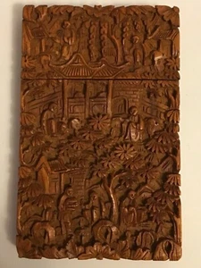 ANTIGUO ESTUCHE DE TARJETA DE VISITA CHINO DE RELIEVE PROFUNDO TALLADO SÁNDALO CAJA - Imagen 1 de 12