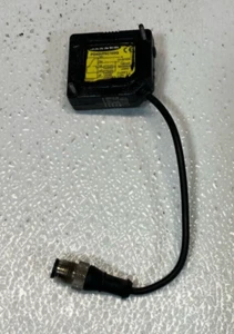 Banner PD45VP6C100Q Laser Sensor - Picture 1 of 3