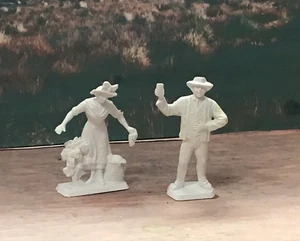 Mokarex 60mm French Regions Couples Angers Plastic Figures White - Picture 1 of 6