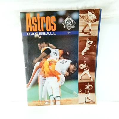1986 Houston Astros Scorebook Magazine Nolan Ryan Cover - Image 1 of 2