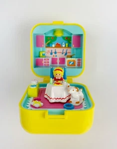 Angel Polly Pocket Dinner Time Dog Ring Case Japan Rare Variation 100% Complete - Picture 1 of 2