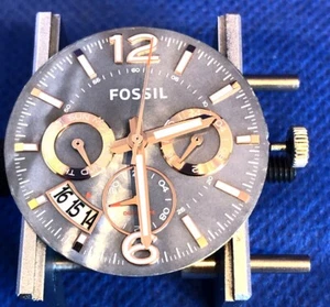 Montre FOSSIL Dual Time Chrono MIYOTA JP25 Clockwork CADRAN AIGUILLES For Parts - Picture 1 of 12