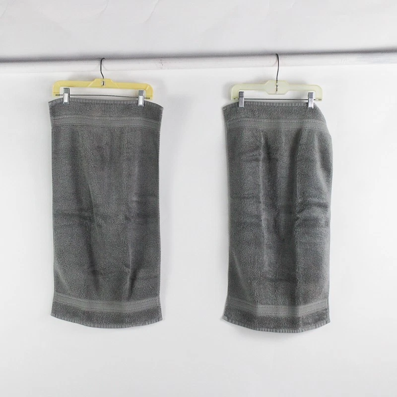 Lote de 2 Toallas de Lujo Carisma Toalla de Mano Gris Sólido 14" x 27" Foto 1 de 4