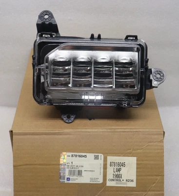 New OEM 2020-2023 SIERRA 2500/3500HD LH Driver FOG Light CHROME 87816045 - Image 1 of 4