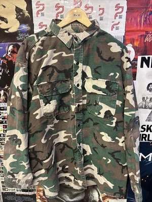 🔥Vintage Cabellas Lightweight Jacket Woodland Green/ Brown Camo Sz XXL 30 x 30 - Image 1 of 4