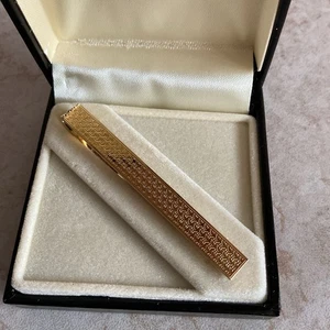 Gold Coloured Tie Clip In Original Box Stratton - Picture 1 of 4