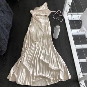 meshki dress Size medium - Picture 1 of 7