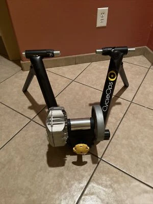 Saris CycleOps Fluid2 Indoor Bike/Bicycle Trainer - Image 1 of 4