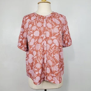 Universal Thread Button Front Leaf Floral Pattern Top Blouse NEW NWT Size M - Picture 1 of 14