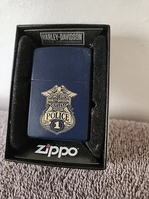 Encendedor Zippo Harley Davidson Police azul marino mate a prueba de viento NUEVO Foto 1 de 3