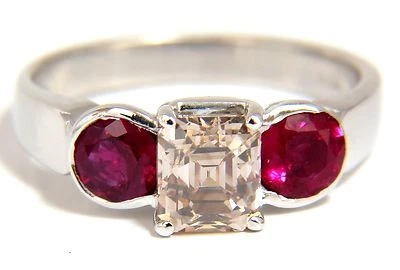 2.46CT Natural fancy color light brown diamond ruby ring 18kt. Three Stone+ - Image 1 of 4