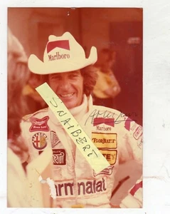 FOTO GRAN PREMIO FORMULA 1 MONZA 1979 ARTURO MERZARIO AUTOGRAFO CM 15 X - Picture 1 of 2