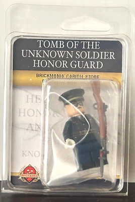 Минифигурка Brickmania - Tomb of the Unknown Soldier Honor Guard (BMF635) - Изображение 1 из 2