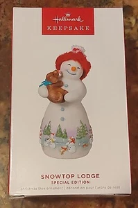 Hallmark Keepsake 2022 Snowtop Lodge - Special Edition Ornament - Picture 1 of 3