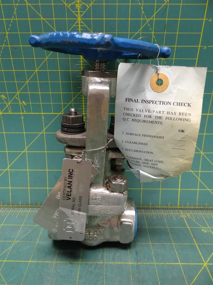 Velan Socket Weld Manual 1" Globe Valve W05-2074B-13AA Class 800 Stainless Steel - Image 1 of 4