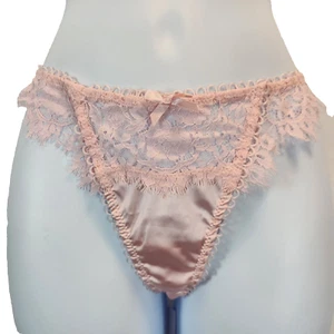 For Love & Lemons Womens Pink Thong Panty Size XXS NWT Sexy Lace Bride Fairytale - Picture 1 of 6