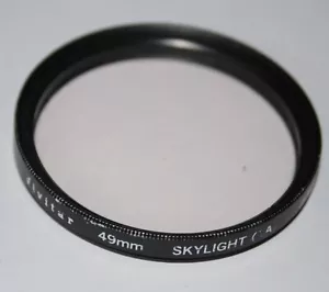 Vivitar - 49mm Skylight 1A Filter - vgc - Picture 1 of 2