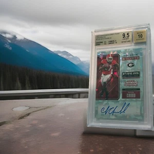 2018 Contenders Draft Picks Cracked Ice Nick Chubb RC Bgs 9.5/10 Auto RARE POP 4 - Picture 1 of 3