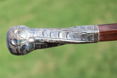 SOMBRILLA DE LUTO ANTIGUO/DE COLECCIÓN ORNAMENTADA CON MANGO DE PLATA ESTERLINA Foto 1 de 4