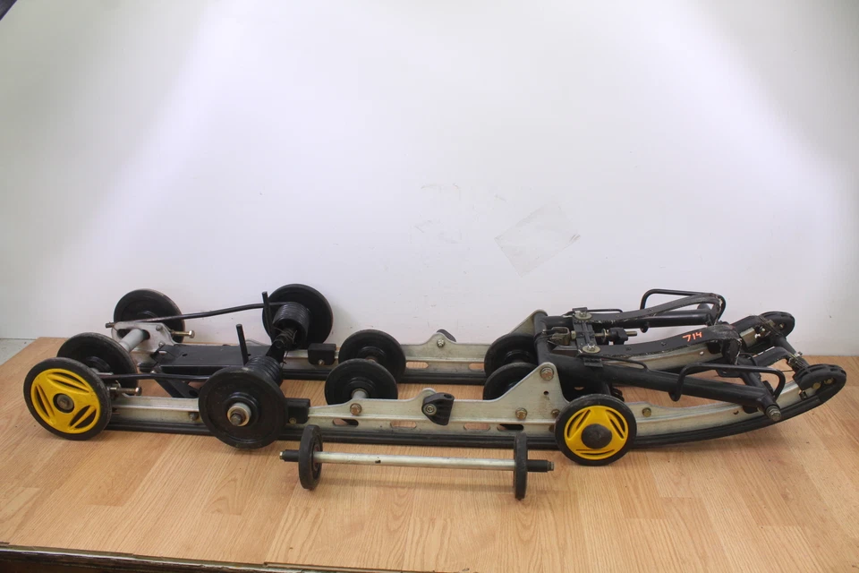 Ski-Doo Summit 600 1999 suspensión trasera patín 136" Foto 1 de 4