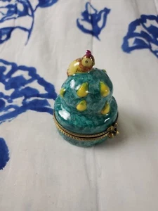 Partridge In A Pear Tree Limoges Trinket Box Handpainted France Twelve Days Xmas - Picture 1 of 6