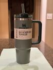 STANLEY THE QUENCHER H2.0 FLOWSTATE TUMBLER - 30 OZ - HAMMERTONE GREEN - NWT